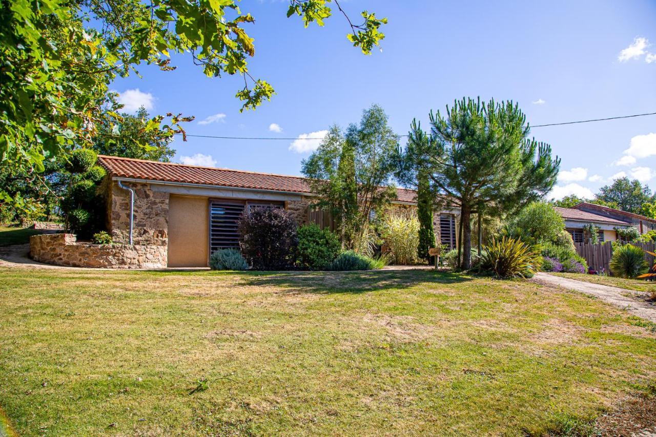 Bed and Breakfast Le Mas des Roches proche Puy du Fou Saint-Paul-en-Pareds Exterior foto